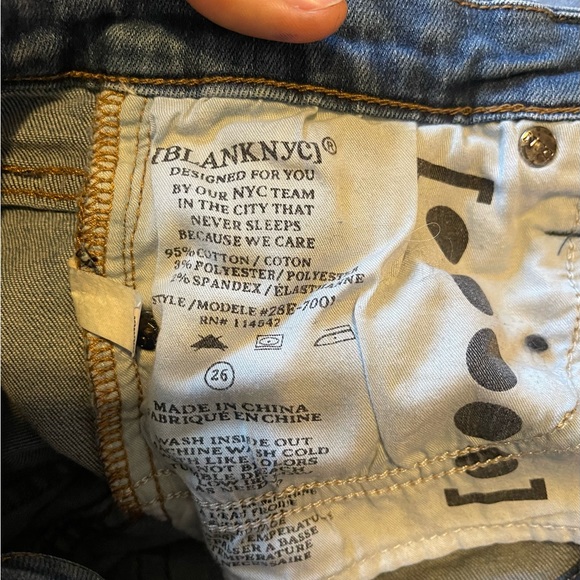 Blanknyc Skinny Classique Jeans, distressed | size 26 - Picture 9 of 15